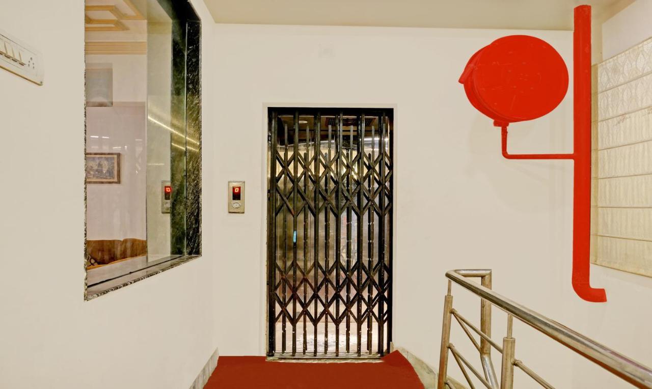 Treebo Trend Gupta Inn Varanasi Exteriör bild