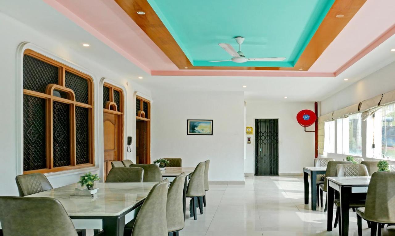Treebo Trend Gupta Inn Varanasi Exteriör bild