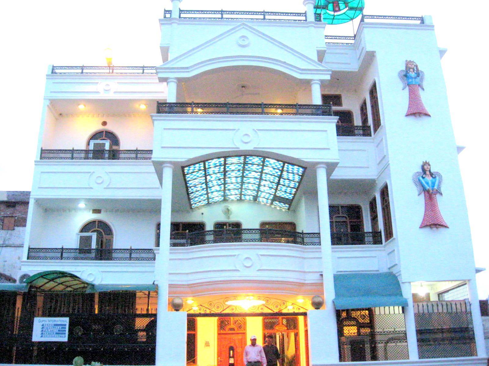 Treebo Trend Gupta Inn Varanasi Exteriör bild