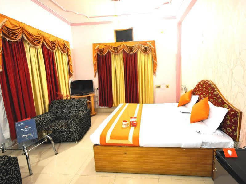 Treebo Trend Gupta Inn Varanasi Exteriör bild