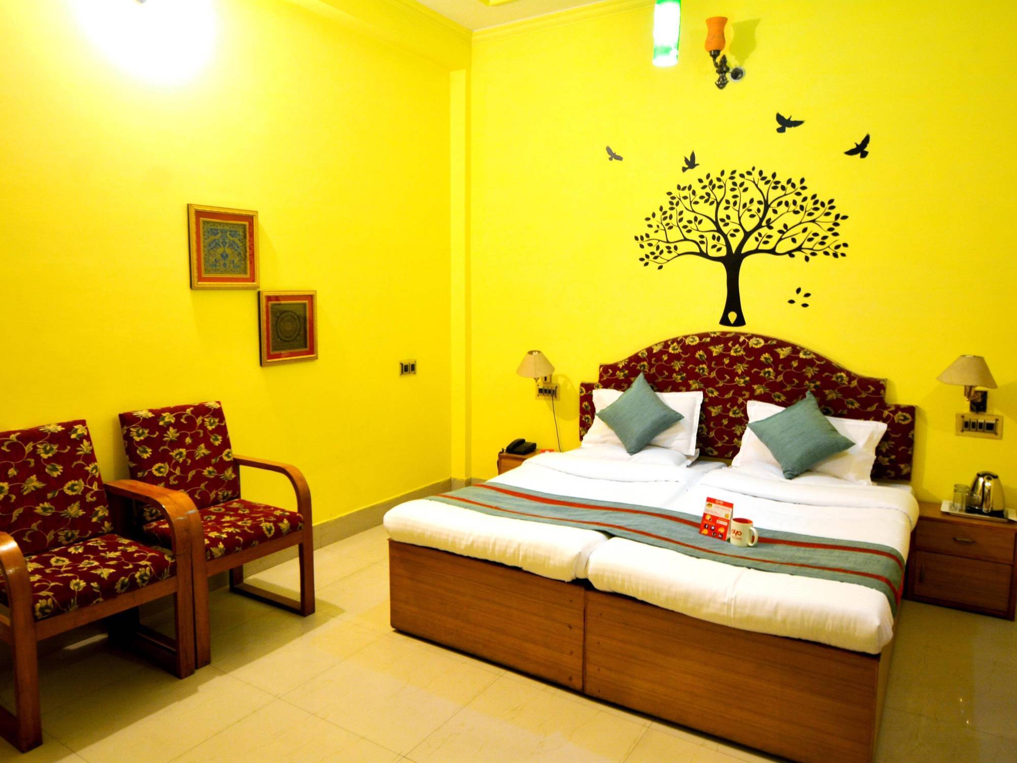 Treebo Trend Gupta Inn Varanasi Exteriör bild